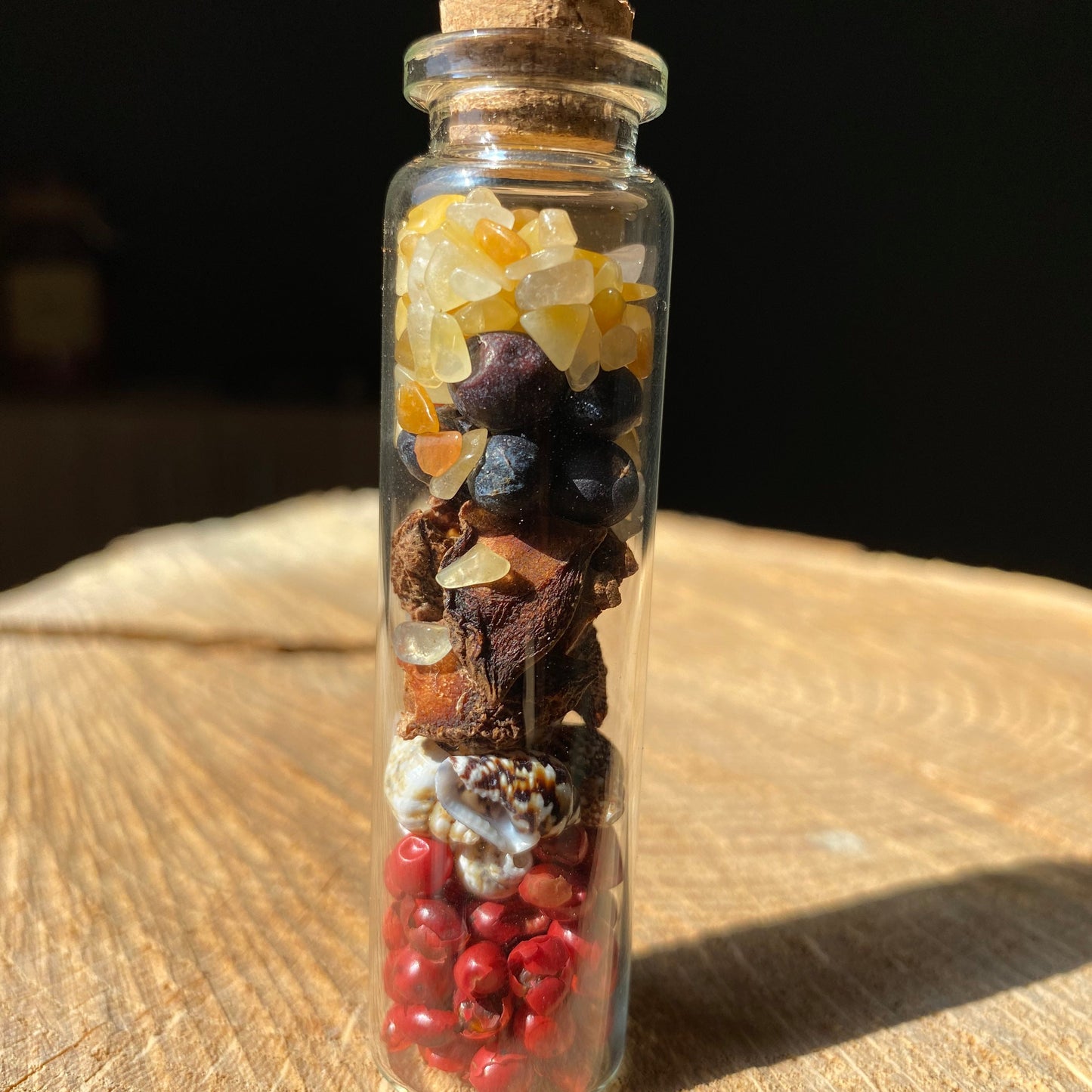 Magic vial - joy - natural stones - plants - kyvoitou π