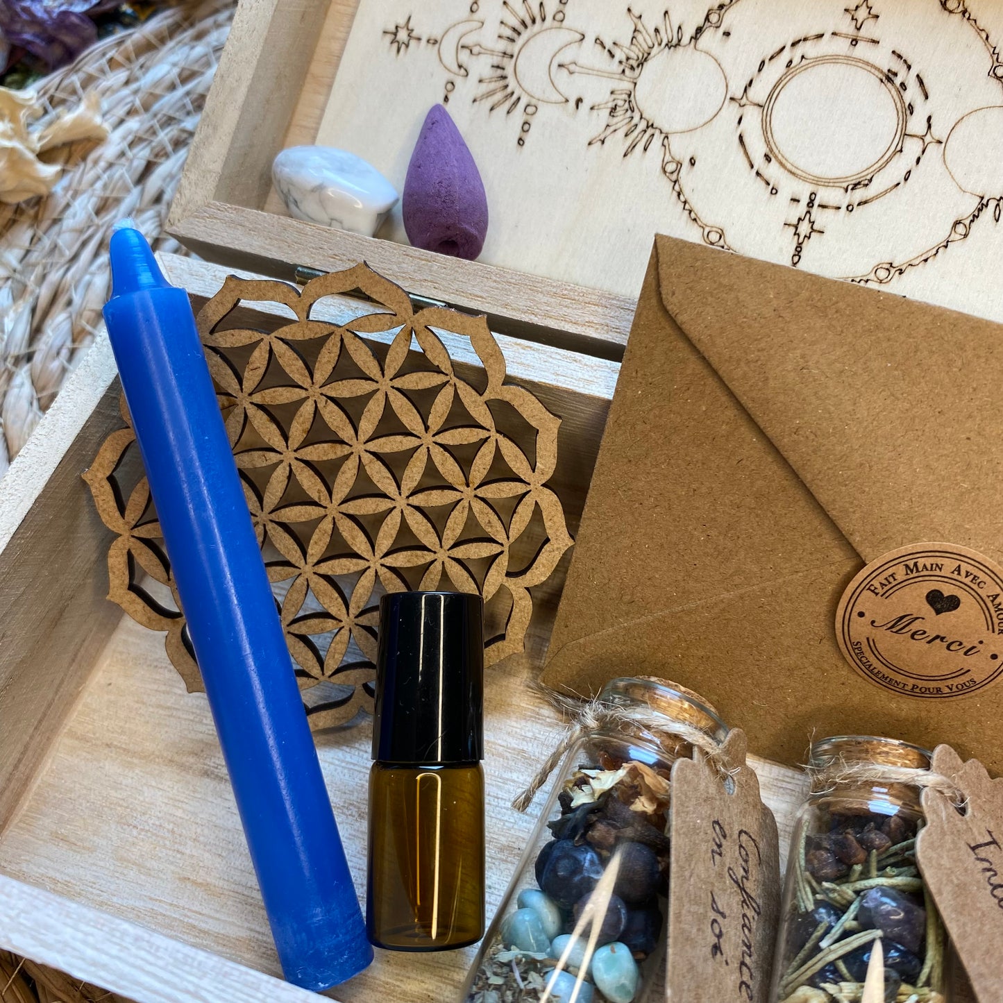 Coffret ésotérique - saison - hiver - bois naturel gravé - kyvoitou ❄️