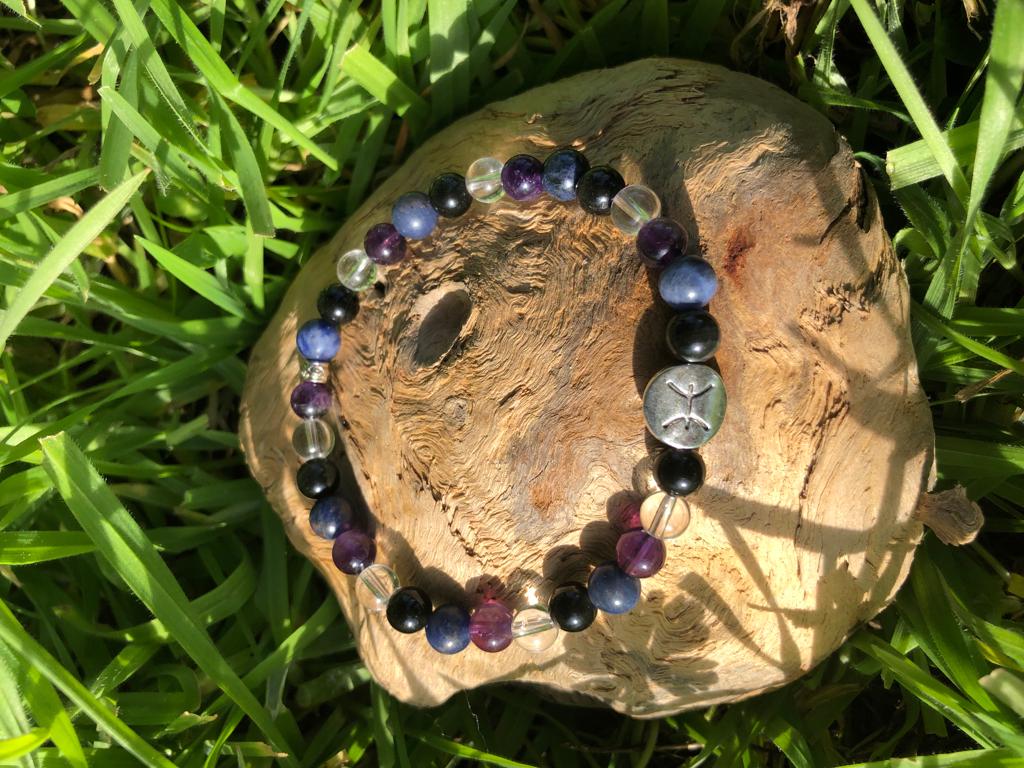 Bijoux ésotérique - astrologie - poisson - bracelet pierres naturelles - sodalite - améthyste - cristal de roche - obsidienne oeil céleste - kyvoitou 📿