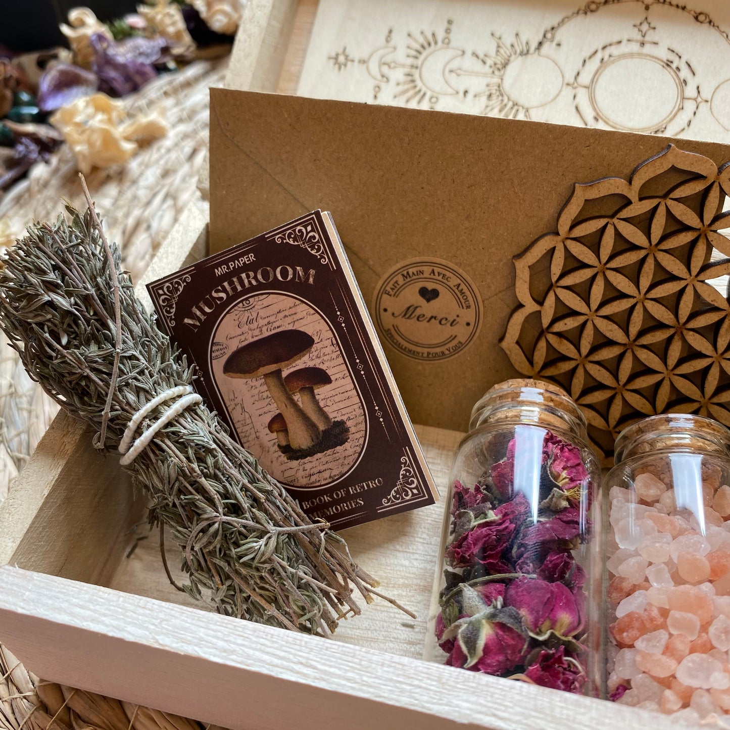 Coffret ésotérique - witchy box - bois naturel gravé - kyvoitou ✨