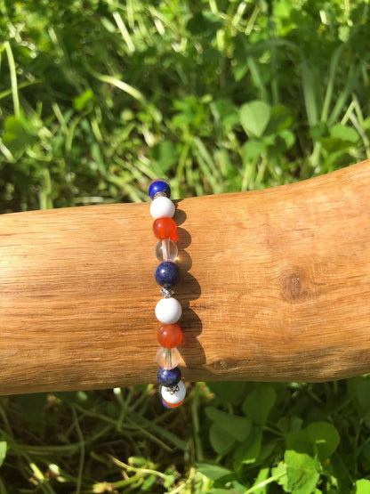 Bijoux ésotérique - bracelet pierres naturelles - créativité - howlite - cristal de roche - lapis lazuli - cornaline - kyvoitou 📿