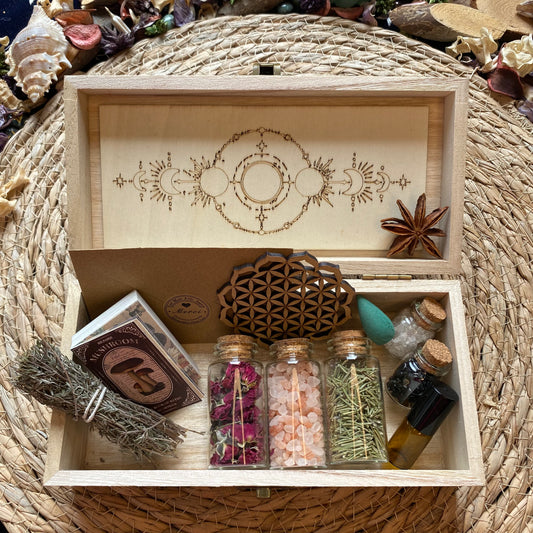 Coffret ésotérique - witchy box - bois naturel gravé - kyvoitou ✨